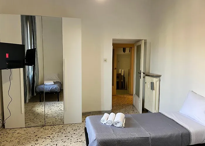 Elegante - Vicino Metro Apartment Rom